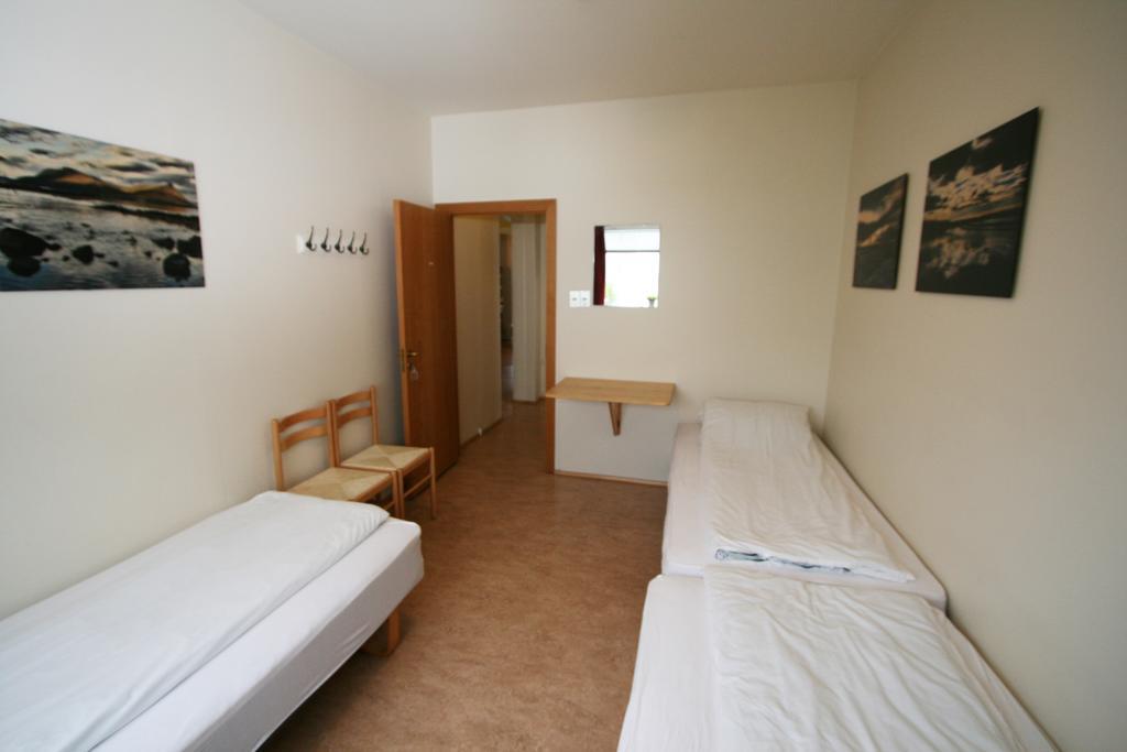Akranes Hi Hostel - Staywest Exterior photo