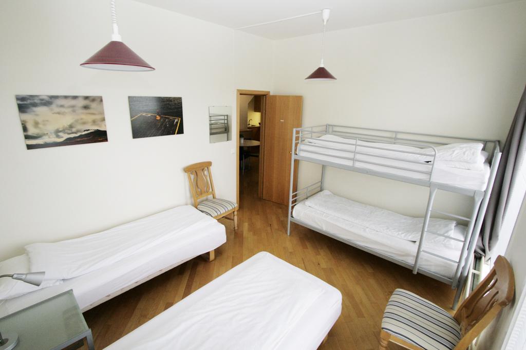Akranes Hi Hostel - Staywest Exterior photo
