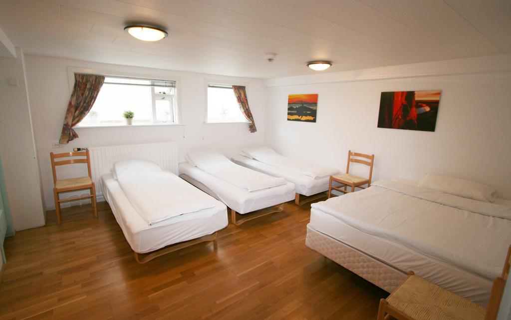 Akranes Hi Hostel - Staywest Exterior photo