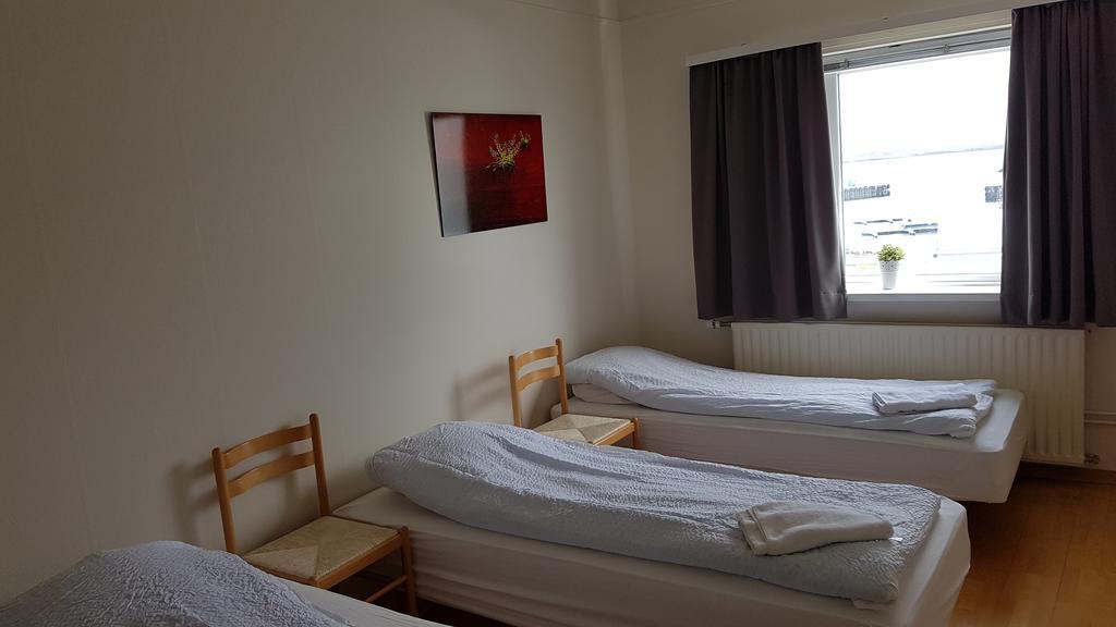 Akranes Hi Hostel - Staywest Exterior photo