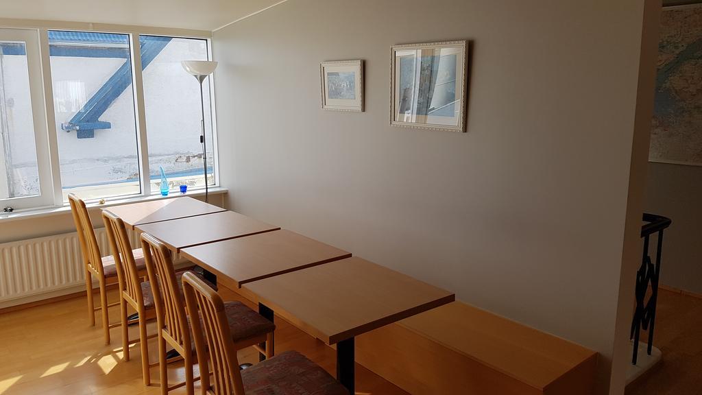 Akranes Hi Hostel - Staywest Exterior photo
