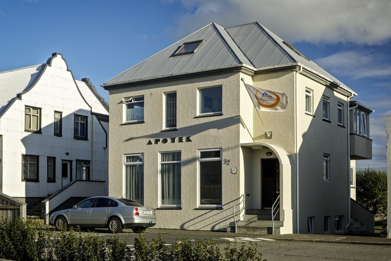 Akranes Hi Hostel - Staywest Exterior photo